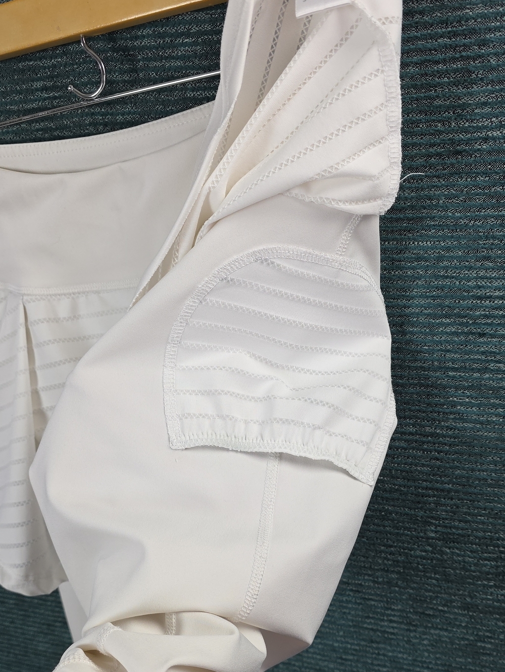 Lija Skapri White With Opaque Horizontal Stripes - Picture 10 of 16